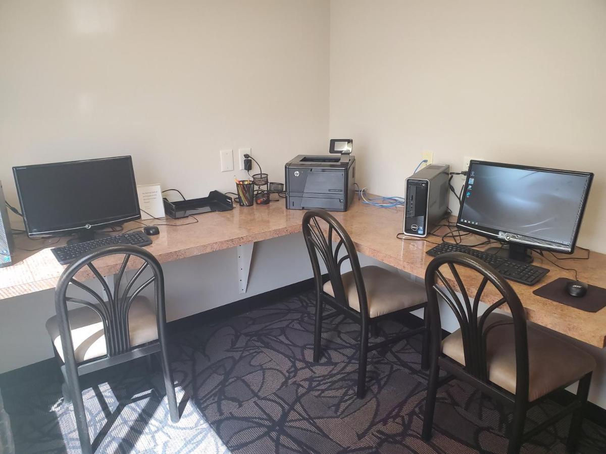 Expressway Suites Fargo Luaran gambar