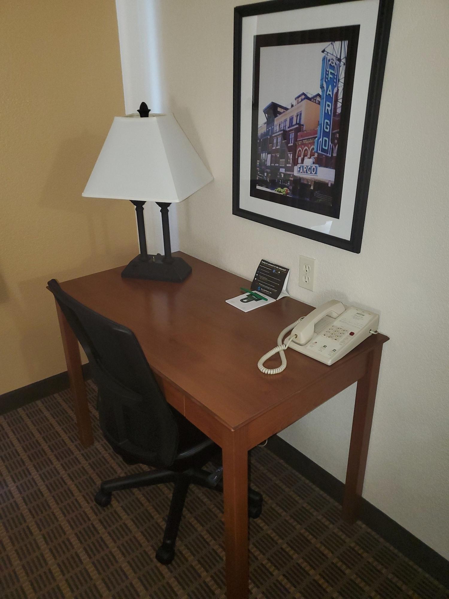 Expressway Suites Fargo Luaran gambar