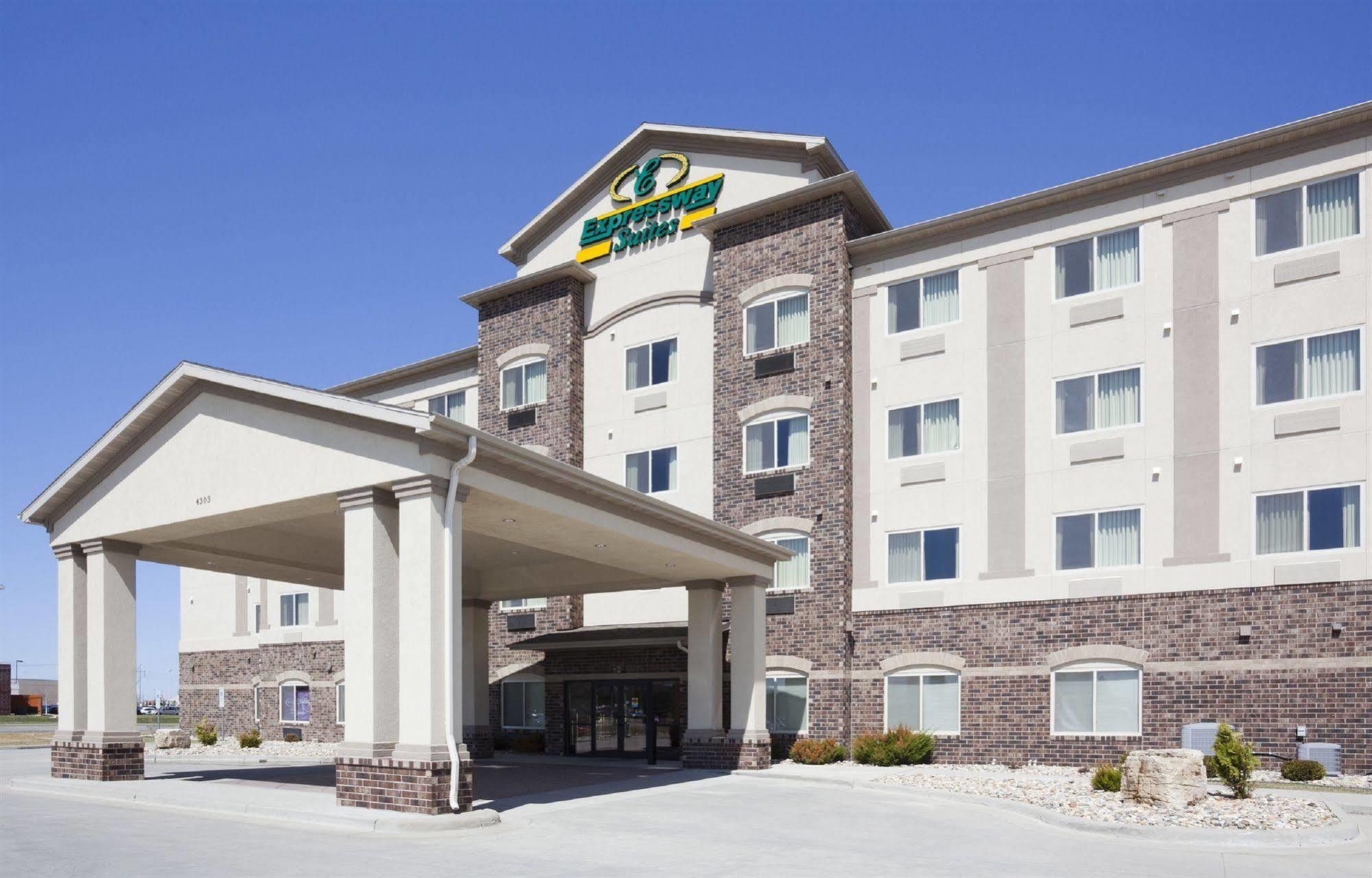 Expressway Suites Fargo Luaran gambar