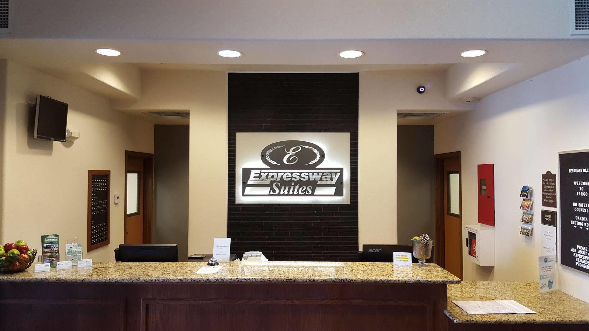 Expressway Suites Fargo Luaran gambar